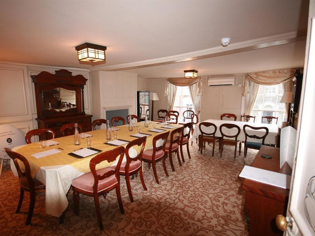 Colchester Boutique Hotel Esterno foto